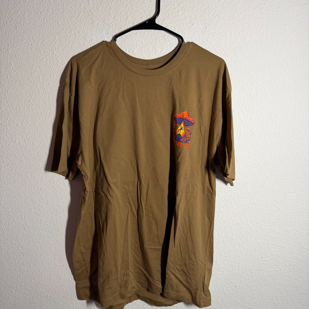 Planet 13 T-Shirt Unisex XL Brown Mushroom Graphic Print Crew Neck Short Sleeve